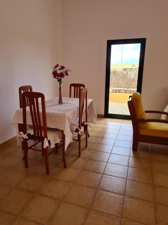Amagante Hostel Corralejo Kültér fotó