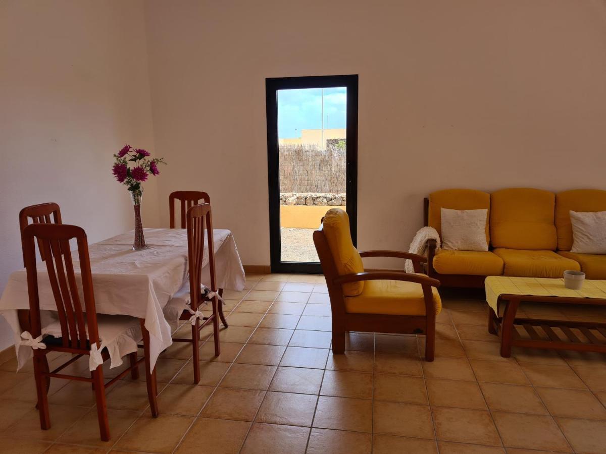 Amagante Hostel Corralejo Kültér fotó