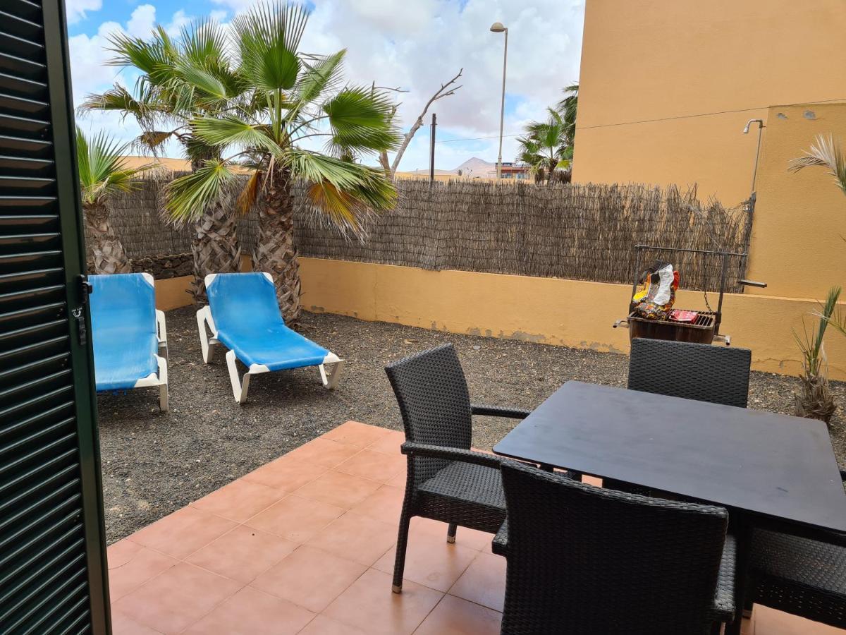 Amagante Hostel Corralejo Kültér fotó